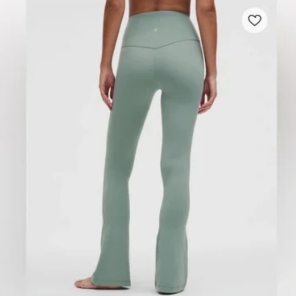 Lululemon Align Mini Flare Pant High Rise Short 30” - Smoked Spruce (Size 4) - Picture 3 of 9